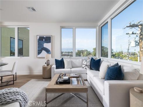 414  Main  420  Street, Huntington Beach, CA