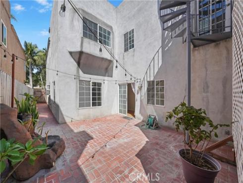 1208  California   Street, Huntington Beach, CA