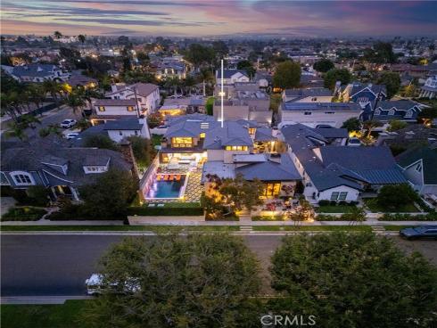 1112  Park   Street, Huntington Beach, CA