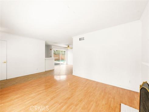 20401  Somerville   Lane, Huntington Beach, CA