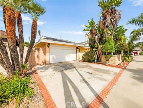 20401  Somerville   Lane, Huntington Beach, CA