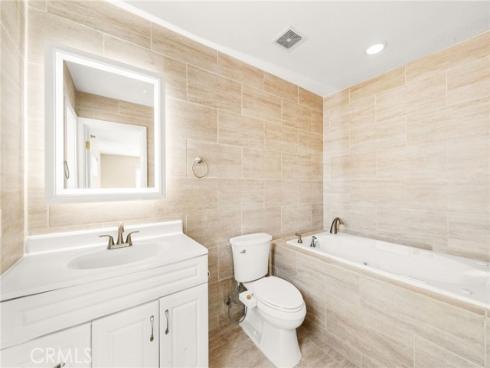 20401  Somerville   Lane, Huntington Beach, CA