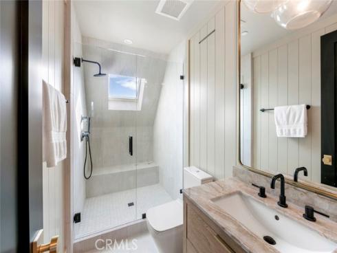 521  12th   Street, Huntington Beach, CA