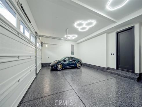 521  12th   Street, Huntington Beach, CA