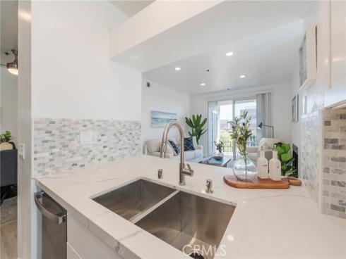 20371  Bluffside  B214  Circle, Huntington Beach, CA