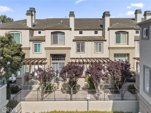 19271  Surfwave Drive  , Huntington Beach, CA