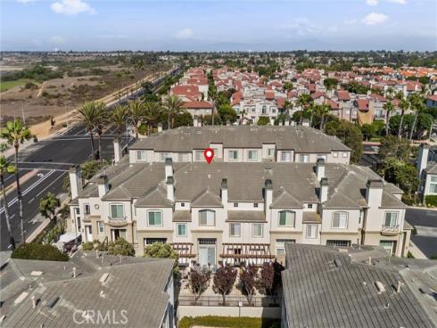 19271  Surfwave Drive  , Huntington Beach, CA