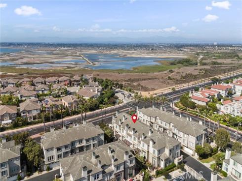 19271  Surfwave Drive  , Huntington Beach, CA