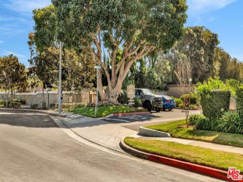 17009  Bluewater  88  Lane, Huntington Beach, CA