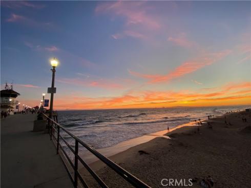 1824  Park   Street, Huntington Beach, CA