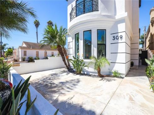 309  8th   Street, Huntington Beach, CA