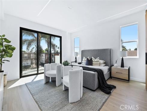 309  8th   Street, Huntington Beach, CA