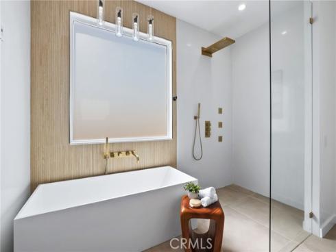 309  8th   Street, Huntington Beach, CA