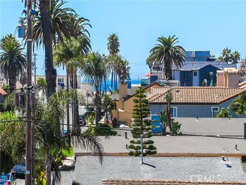 309  8th   Street, Huntington Beach, CA