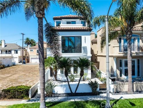 309  8th   Street, Huntington Beach, CA