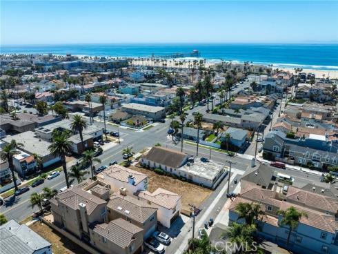 309  8th   Street, Huntington Beach, CA