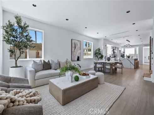 309  8th   Street, Huntington Beach, CA