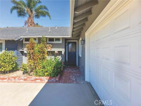 19922  Carmania   Lane, Huntington Beach, CA