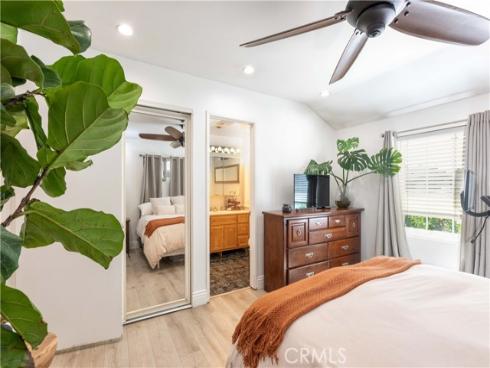 19922  Carmania   Lane, Huntington Beach, CA