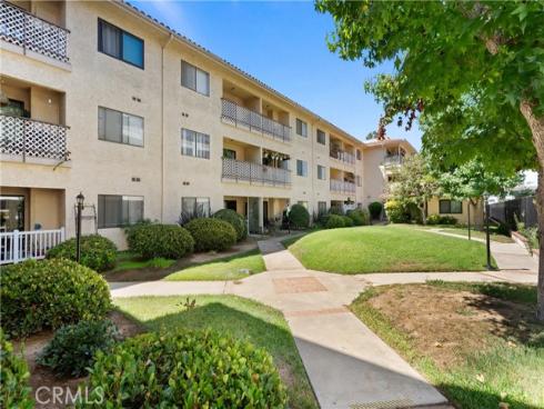 18900  Delaware  48  Street, Huntington Beach, CA