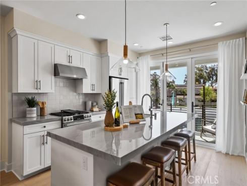 19071  Main  117  Street, Huntington Beach, CA