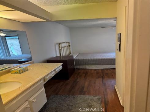 8932  Amador  1309B  Circle, Huntington Beach, CA