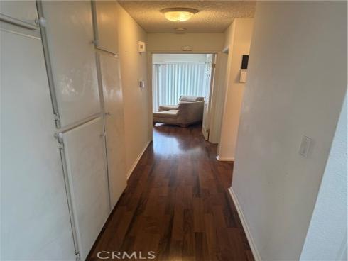 8932  Amador  1309B  Circle, Huntington Beach, CA