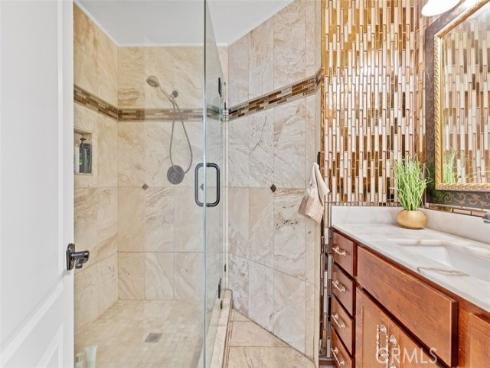 21221  Hillsdale  , Huntington Beach, CA