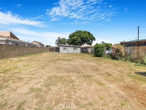 7802  Newman   Avenue, Huntington Beach, CA