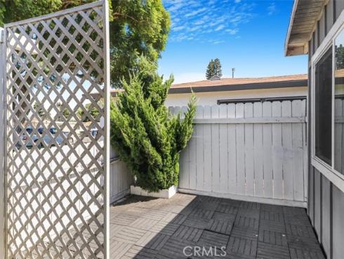 7802  Newman   Avenue, Huntington Beach, CA