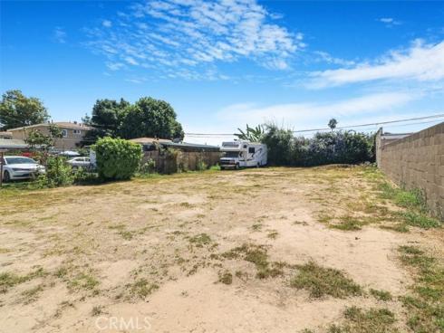 7802  Newman   Avenue, Huntington Beach, CA