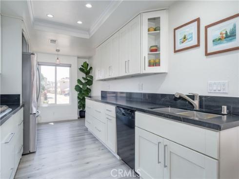 3201  Francois  67  Drive, Huntington Beach, CA