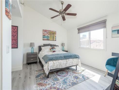 3201  Francois  67  Drive, Huntington Beach, CA