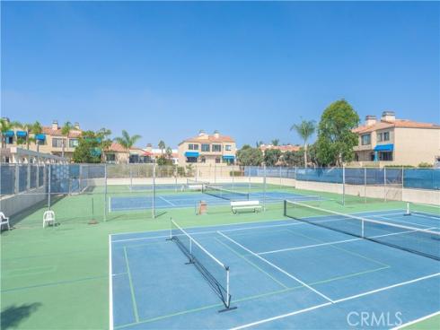 3201  Francois  67  Drive, Huntington Beach, CA