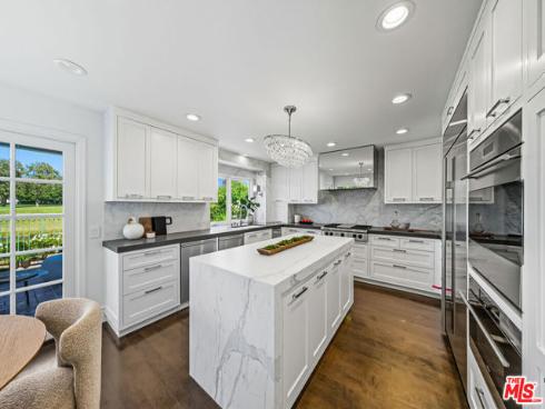 19382  Woodlands   Drive, Huntington Beach, CA