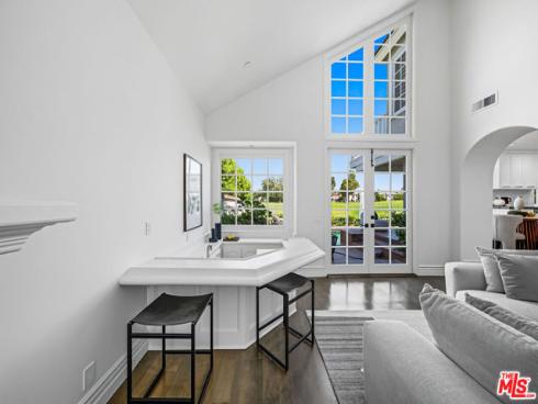 19382  Woodlands   Drive, Huntington Beach, CA