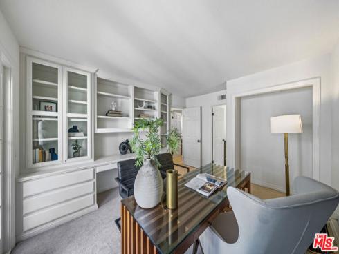 19382  Woodlands   Drive, Huntington Beach, CA