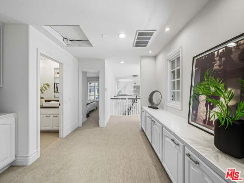 19382  Woodlands   Drive, Huntington Beach, CA