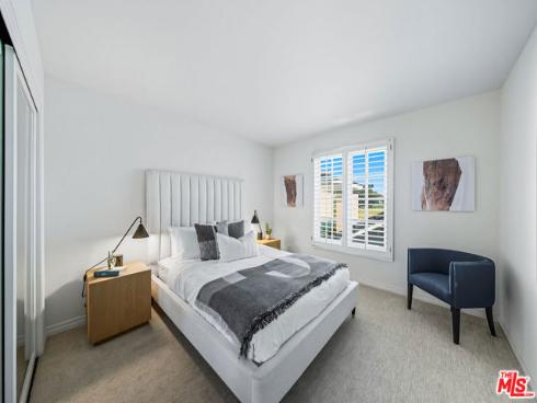 19382  Woodlands   Drive, Huntington Beach, CA