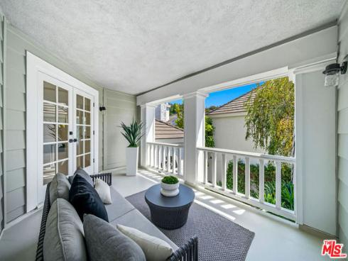 19382  Woodlands   Drive, Huntington Beach, CA