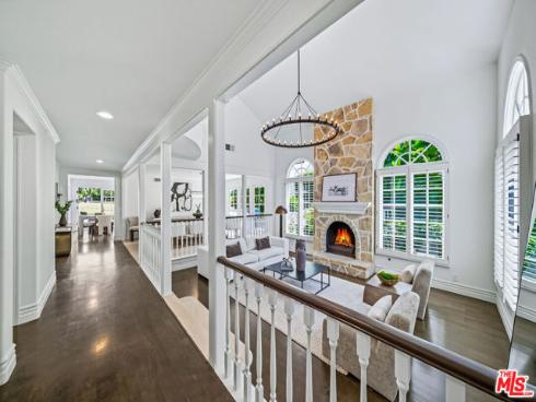 19382  Woodlands   Drive, Huntington Beach, CA