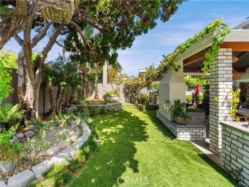 20131  Crown Reef Ln  , Huntington Beach, CA