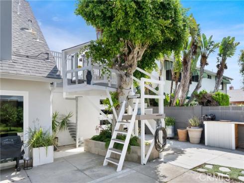 20131  Crown Reef Ln  , Huntington Beach, CA