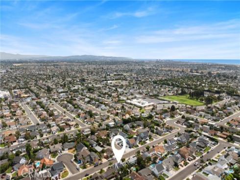 20131  Crown Reef Ln  , Huntington Beach, CA