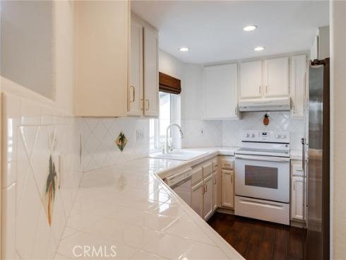 430  Lake  304  Street, Huntington Beach, CA