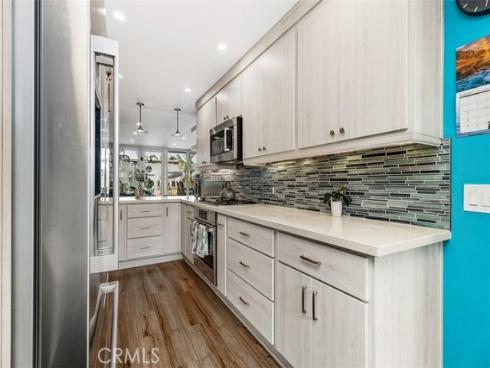 4045  Warner Ave  , Huntington Beach, CA