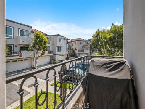 19373  Peachtree  , Huntington Beach, CA