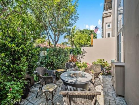 19373  Peachtree  , Huntington Beach, CA