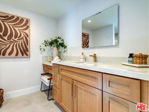 5241  Glenroy   Drive, Huntington Beach, CA