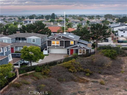 4711  Winthrop   Drive, Huntington Beach, CA